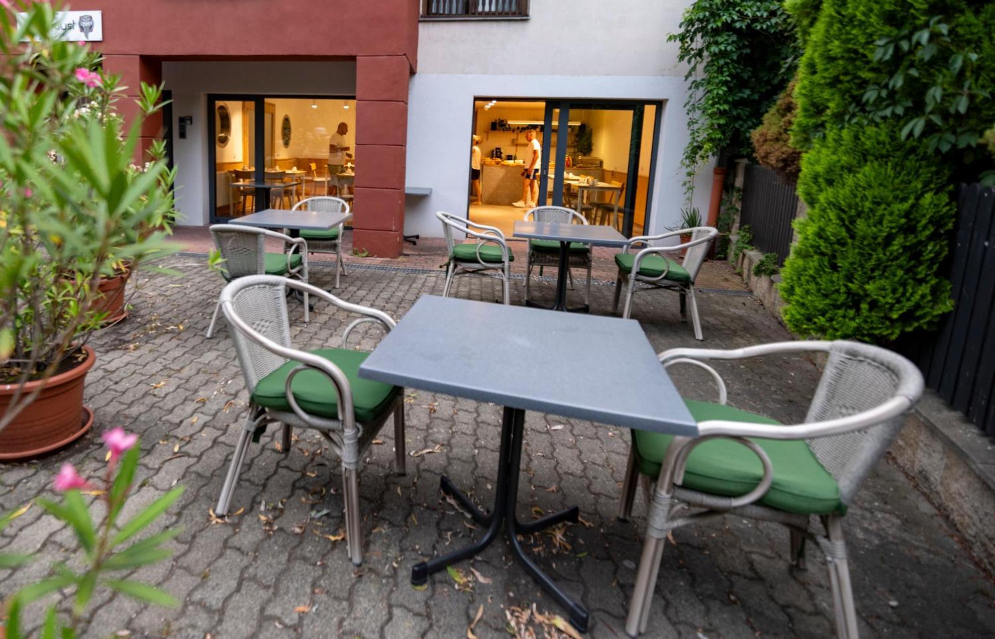 Aparthotel Faust Decin Exterior foto
